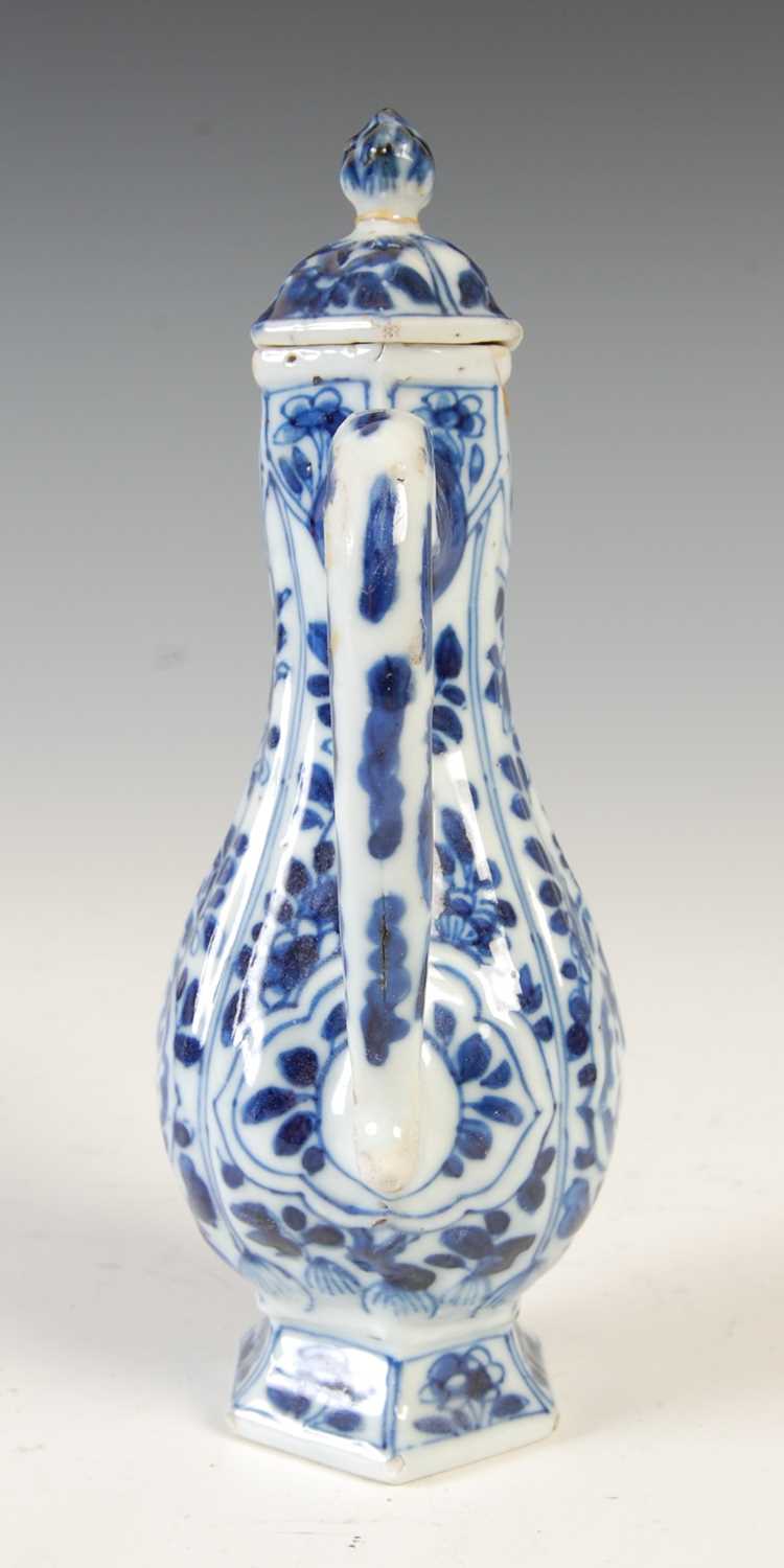 A Chinese porcelain blue and white hexagonal shaped ewer and cover, Qing Dynasty, decorated with - Image 2 of 9