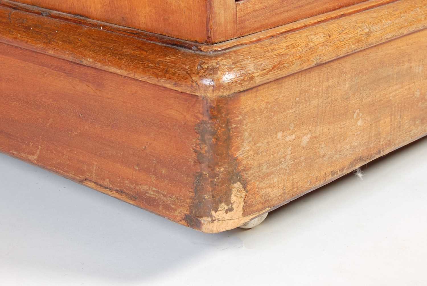 A 19th century mahogany pedestal desk, the rounded rectangular top with green and gilt leather - Image 4 of 9