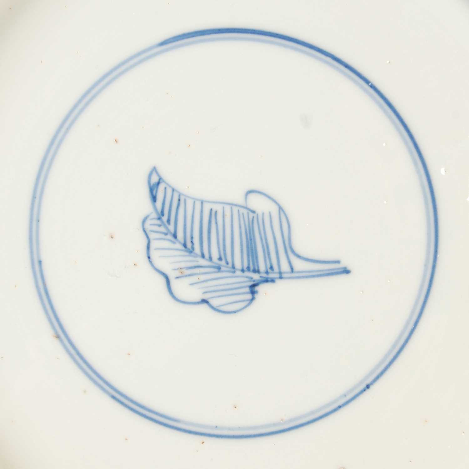 A pair of Chinese porcelain blue and white plates, Qing Dynasty, decorated with circular panels of - Image 5 of 10