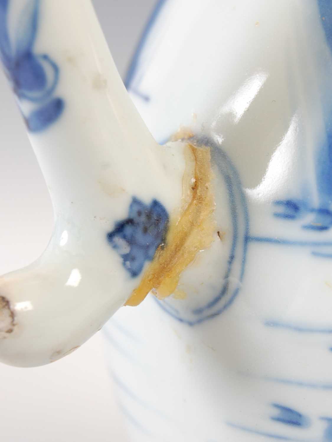 A Chinese porcelain blue and white jug, Qing Dynasty, decorated with three figures in a fenced - Image 4 of 10