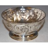 A George III silver footed bowl, London, 1792, makers mark 'T.G.', 8.1 troy oz.