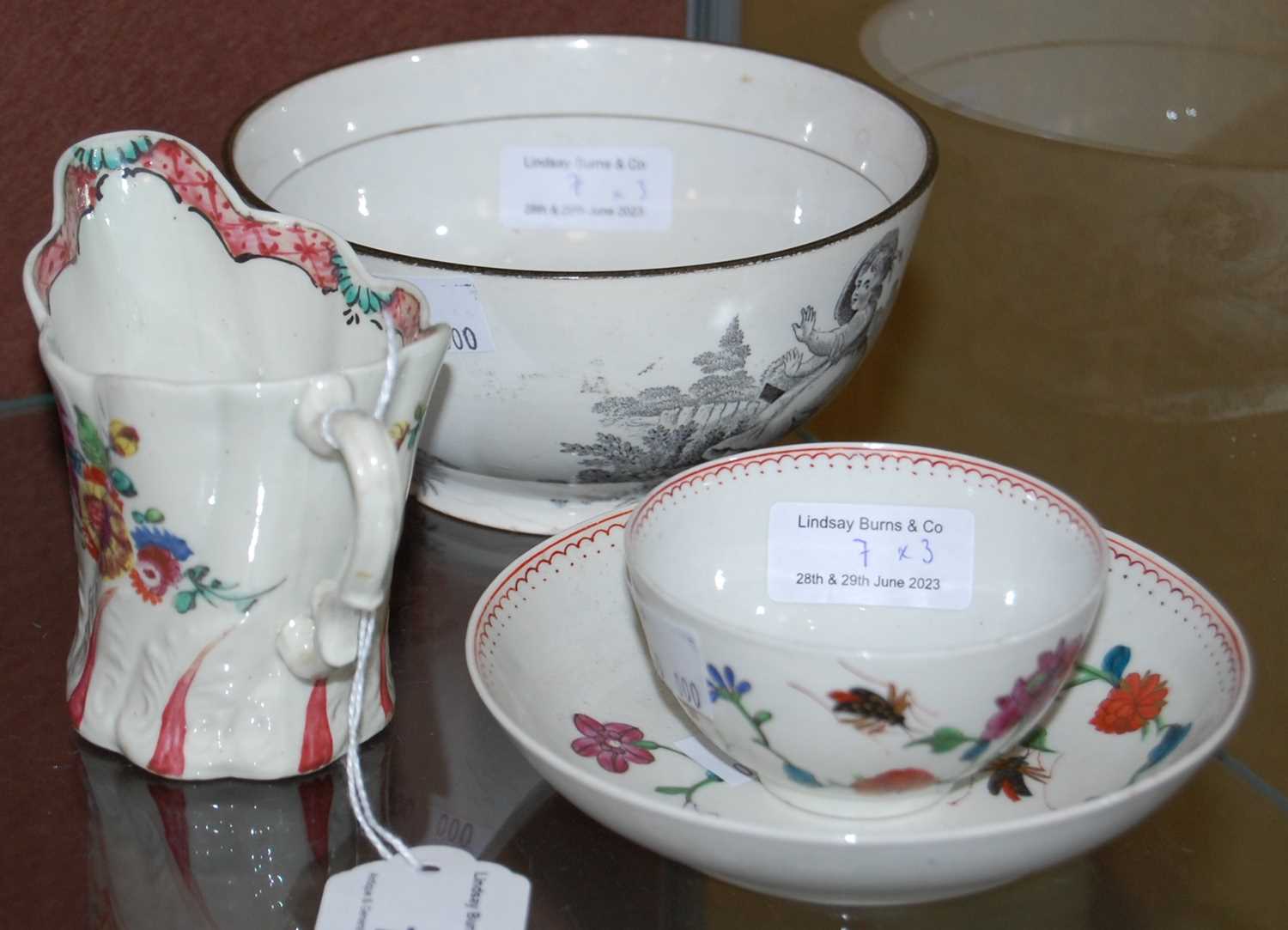 A group of late 18th / early 19th century English tea ware to include a Liverpool tea bowl and