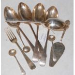 A set of five Edwardian silver tablespoons, Sheffield 1904, makers mark of 'RM' over 'EH', Olde