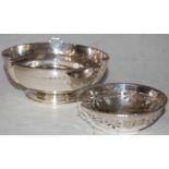 A George V Art Deco silver bowl, Birmingham, 1935, makers mark of 'H&H Ld', of footed form with