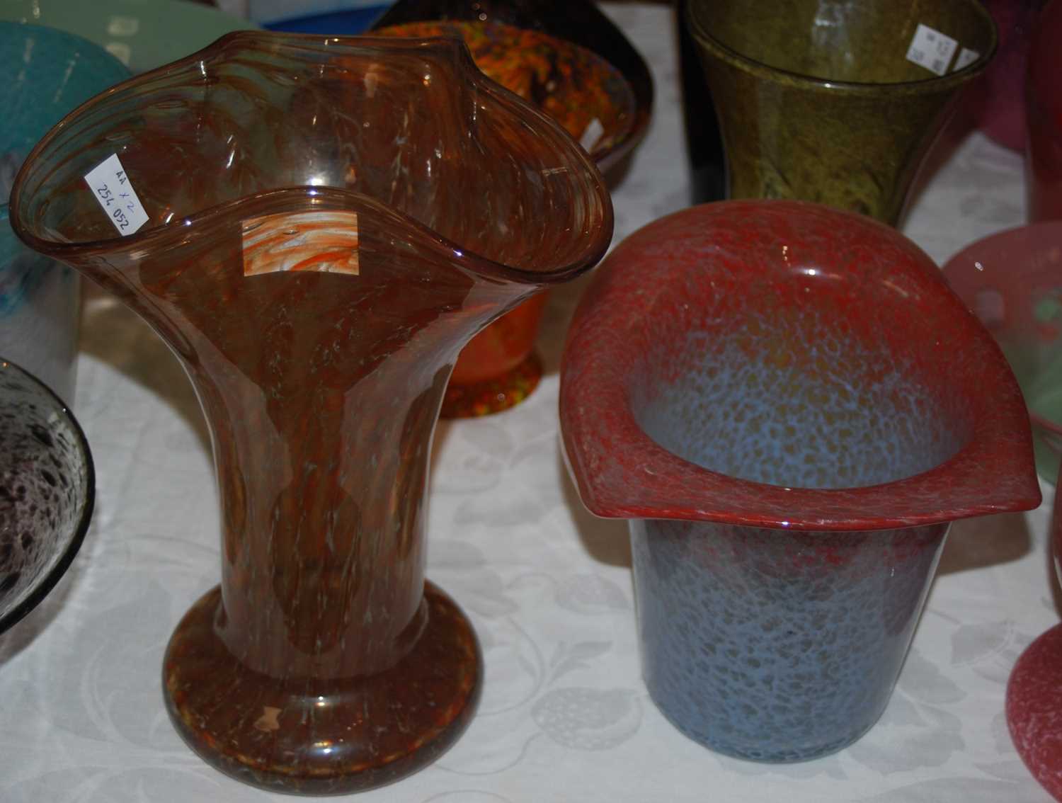 A Vasart top hat-shaped vase, mottled red and blue, together with a Vasart trefoil-shaped vase,