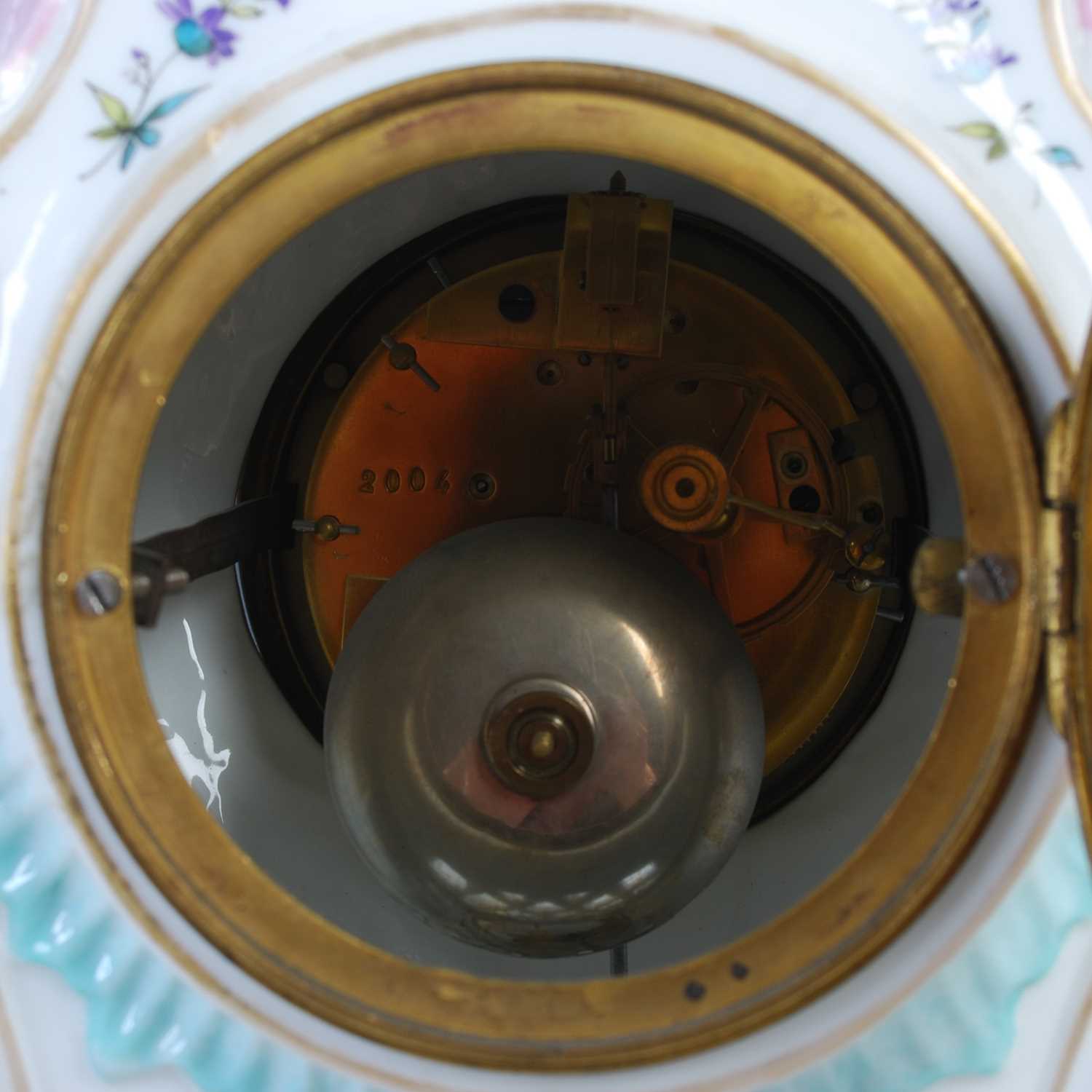 A late 19th / early 20th century Dresden porcelain mantle clock, the circular blue and white - Image 7 of 8