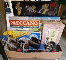 A box of assorted vintage Meccano to include two part sets and various loose pieces, etc