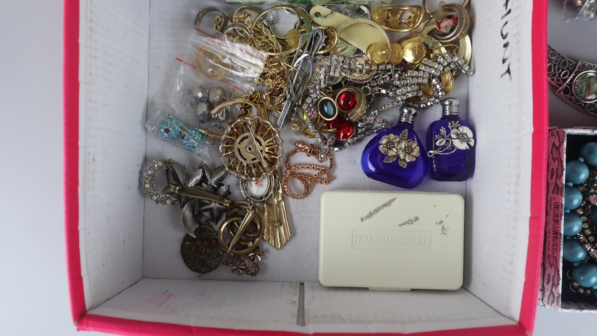 Collection of costume jewellery - Bild 3 aus 5