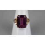 9ct gold amethyst set ring - Size: O