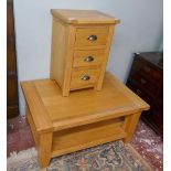 Solid oak coffee table with chest of 3 drawers