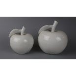 A pair of ceramic apples - Approx height of tallest: 20cm