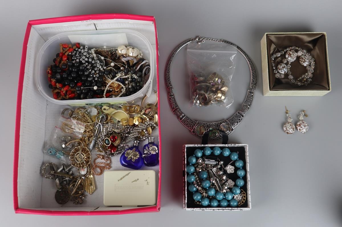 Collection of costume jewellery