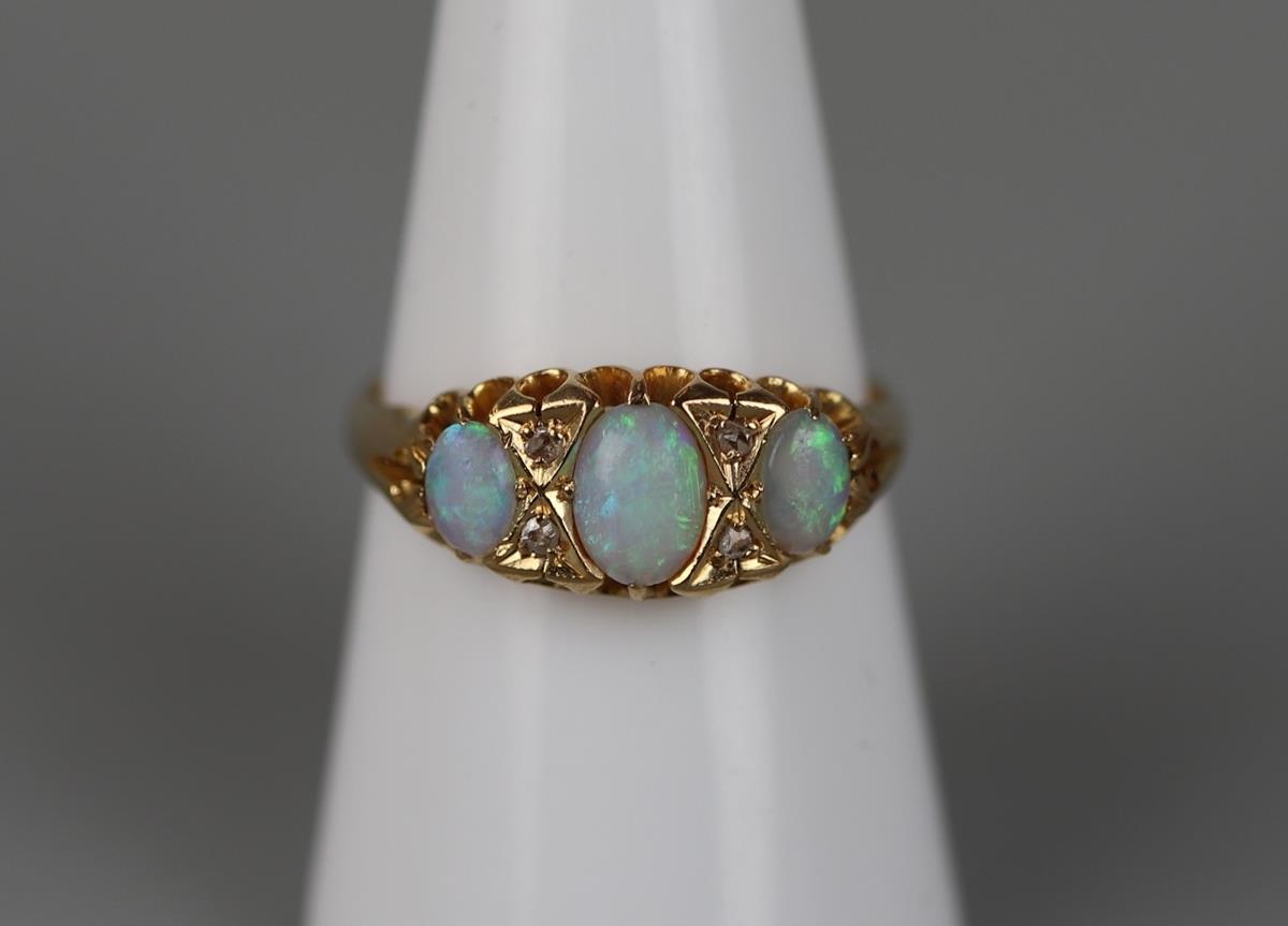 Victorian 18ct gold opal & diamond set ring - Size: O½