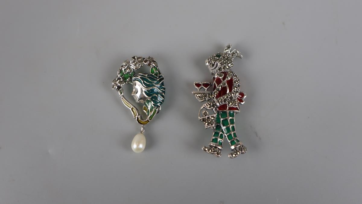 Silver enamel & emerald eyed rabbit brooch together with Art Nouveau style silver enamel pearl