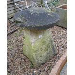 Staddle stone