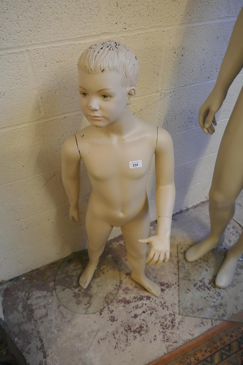 Large mannequin - Approx height: 191cm - Image 2 of 3
