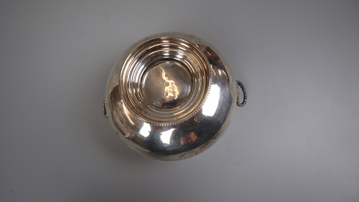 Hallmarked silver Victorian bowl Sheffield 1860 - Approx weight 162g - Bild 3 aus 4