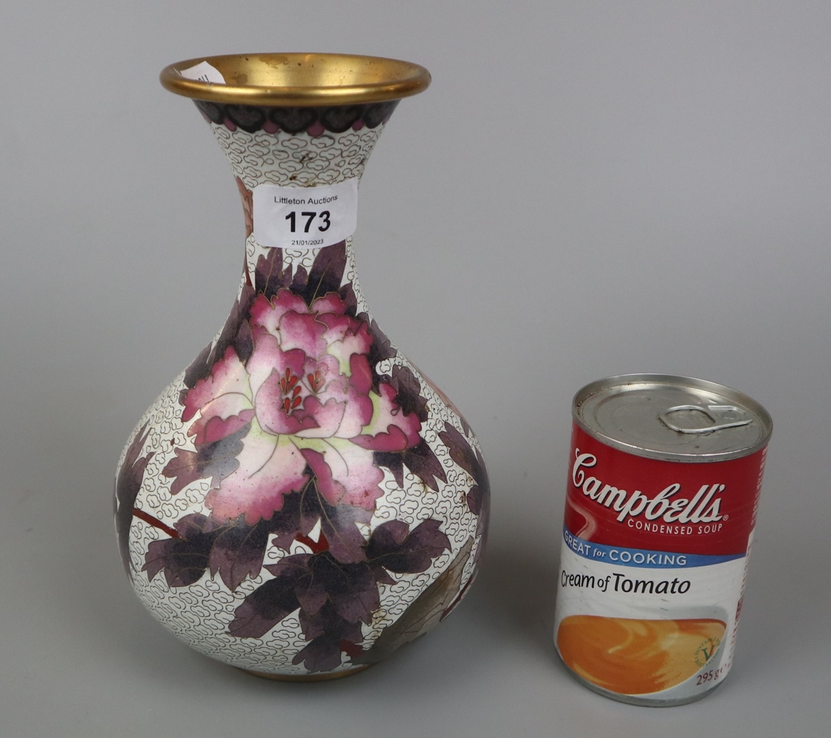 Cloisonne vase - Approx height: 21cm