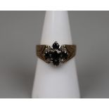 9ct gold sapphire and diamond cluster ring - Size M