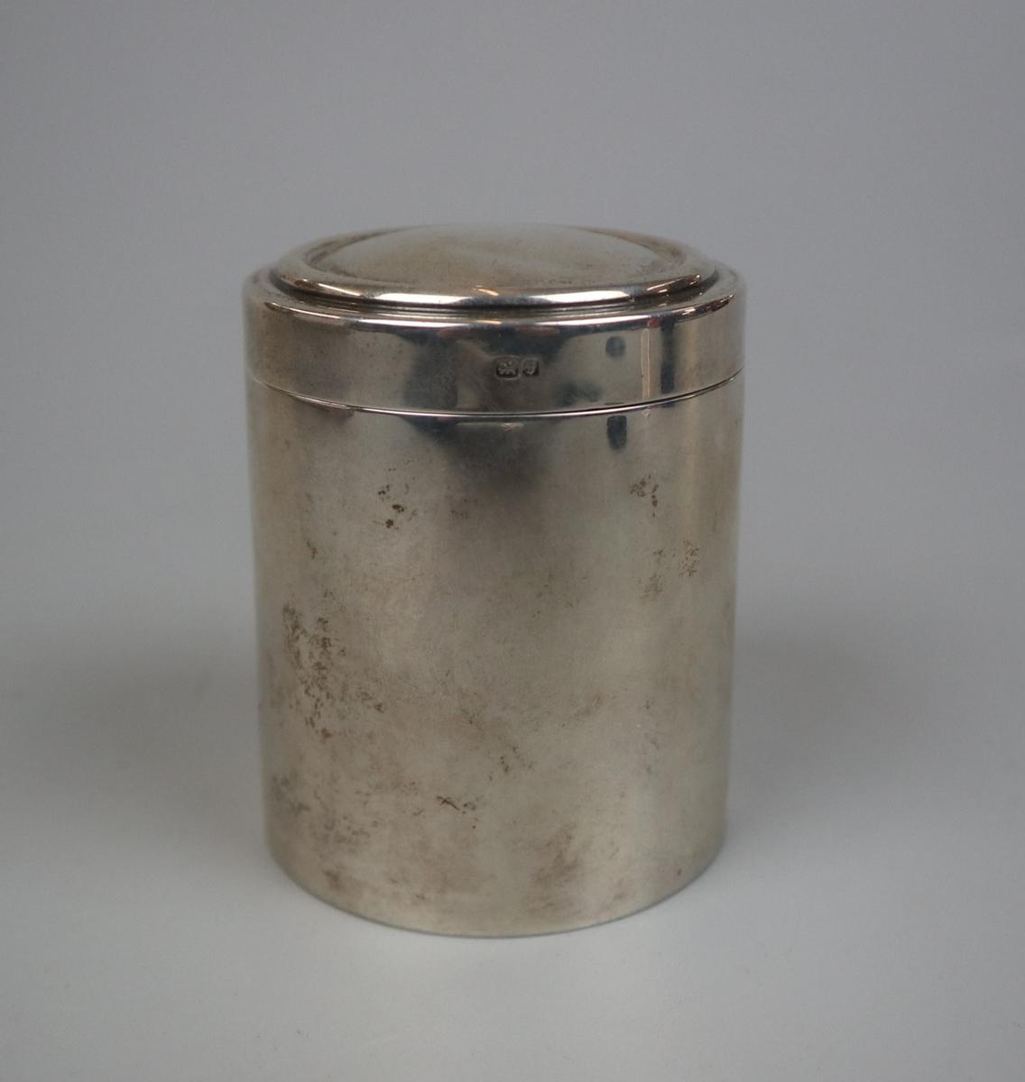 Hallmarked silver container Chester 1934 - Approx weight 118g