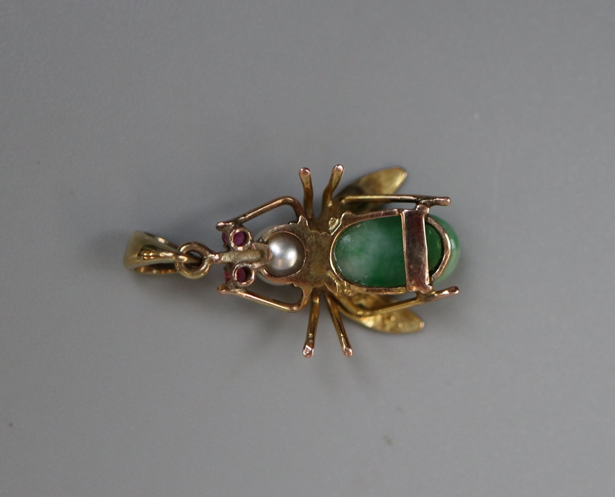 9ct gold jade pearl and ruby bee pendantÿ - Bild 2 aus 2