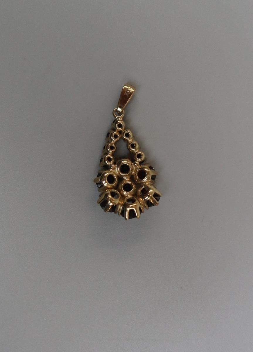 8ct gold garnet set pendant - Bild 2 aus 2