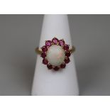 Antique 18ct gold opal and ruby cluster ring - Size M«