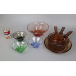 4 coloured glass trifle bowls together with set of 3 glass saucepans