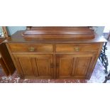 Mahogany sideboard - Size: W:139cm D:52cm H:80cm