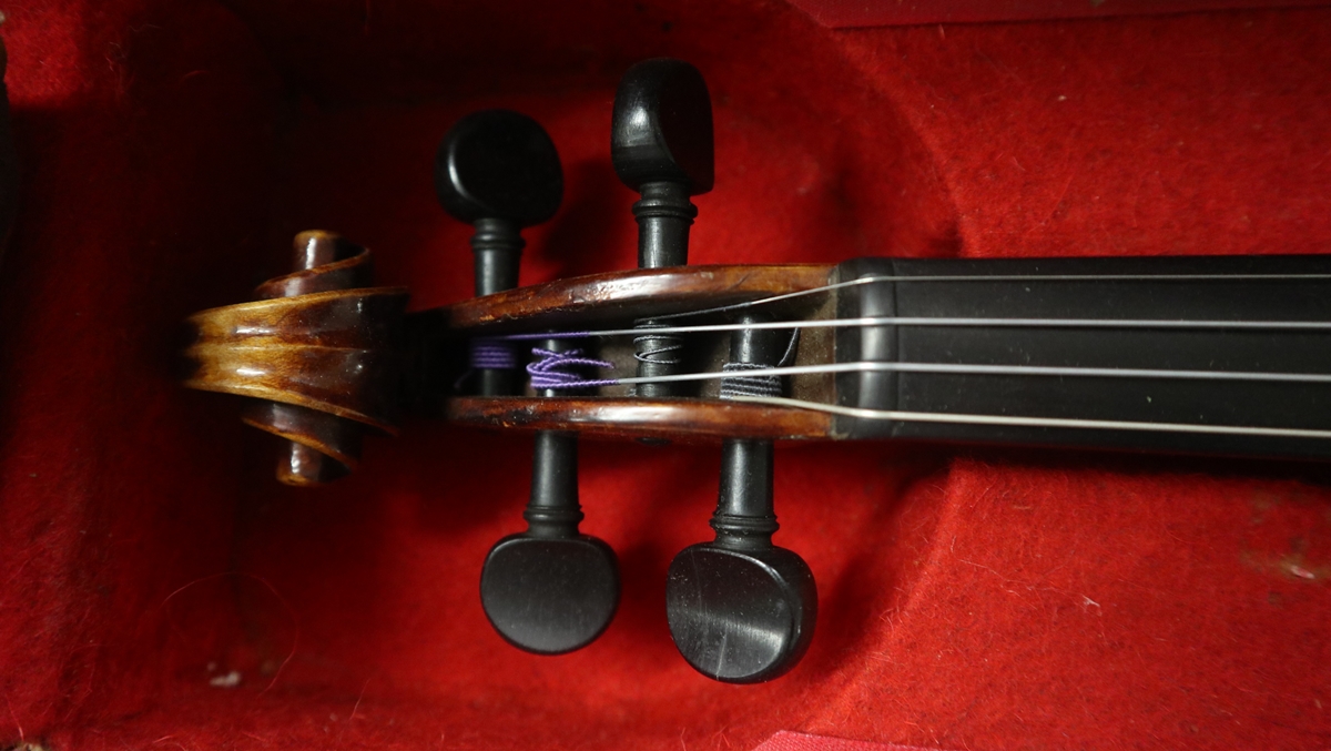 Full size violin in case - German late 19thC - Bild 4 aus 10