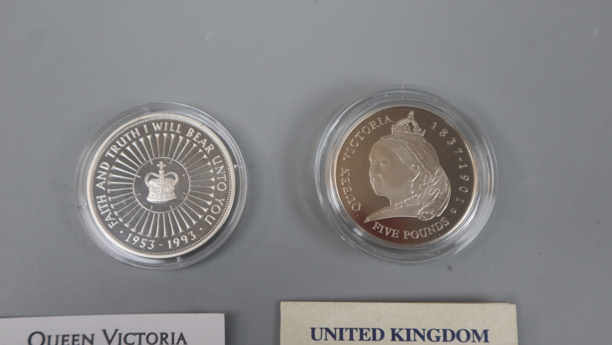 2 silver proof œ5 coins 2001 Guernsey & Coronation 40th anniversary both with C.O.A - Bild 4 aus 4