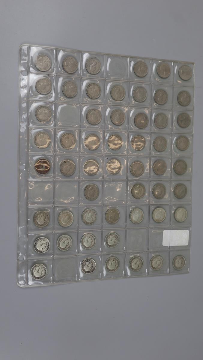 Collection of sixpences to include silver examples - Bild 2 aus 2