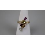 9ct gold multi stone set ring - Size: P«