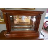 Display cabinet with mirrored back - Size: W:100cm D:36cm H:74cm