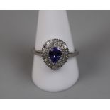 9ct white gold tanzanite and diamond pear shaped ring - Size: W
