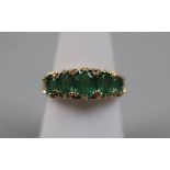 9ct gold 5 stone emerald ring - Size: P