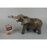 Large Beswick elephant - Approx height: 26cm