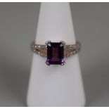 9ct gold amethyst and diamond set ring - Size: M