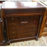 Mahogany chest of drawers - Approx size W: 82cm D: 41cm H: 94cm