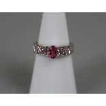 9ct white gold pink tourmaline set ring - Size: L