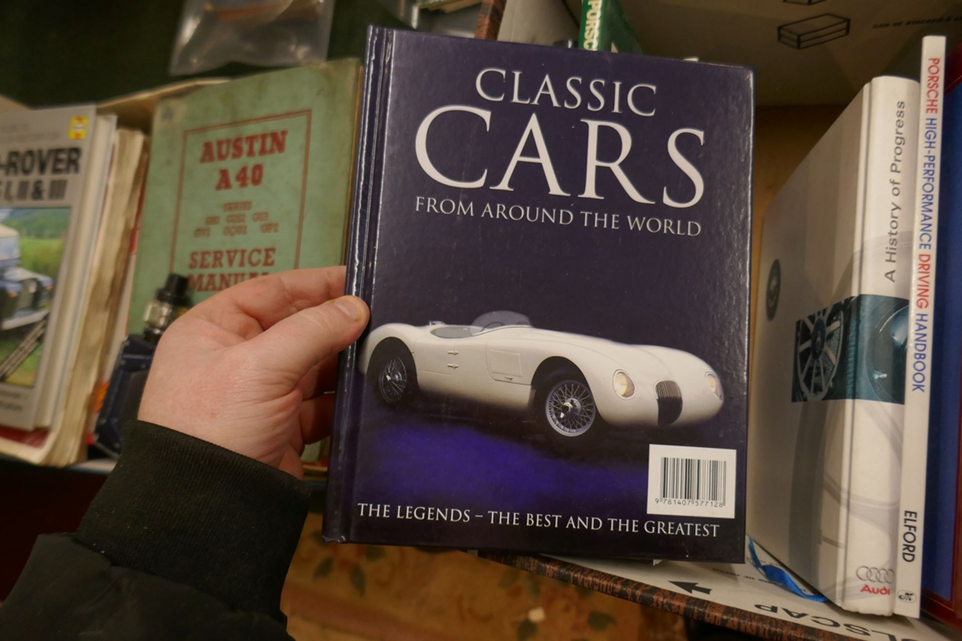Collection of motoring books - Image 17 of 24