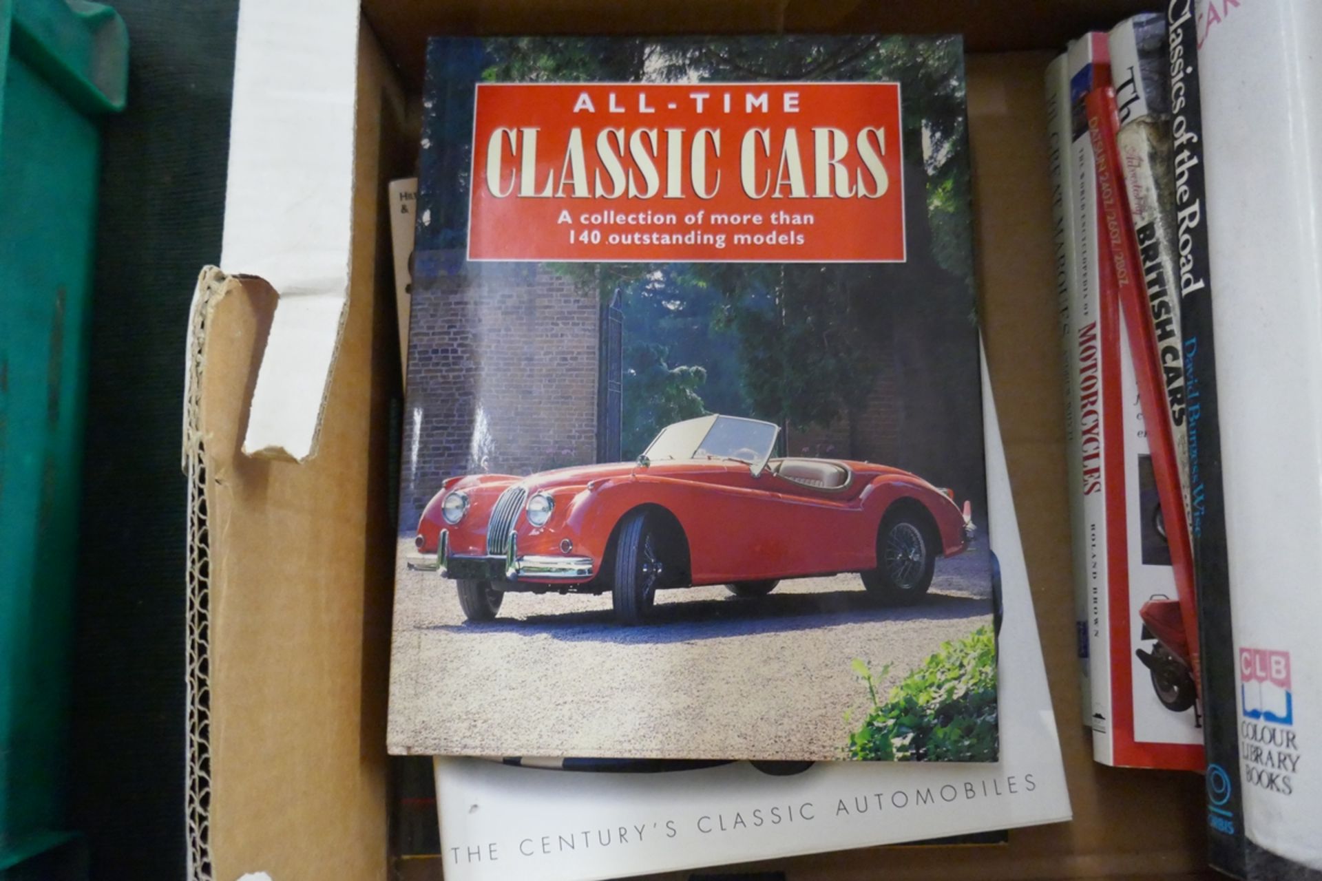 Collection of motoring books - Image 18 of 20