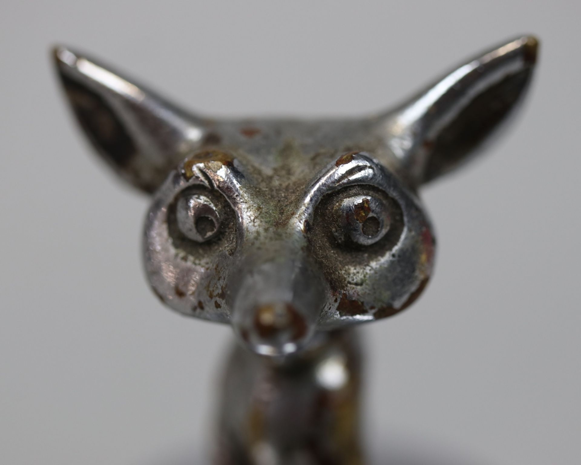 Snooty Fox radiator cap for a Morris - Image 7 of 8