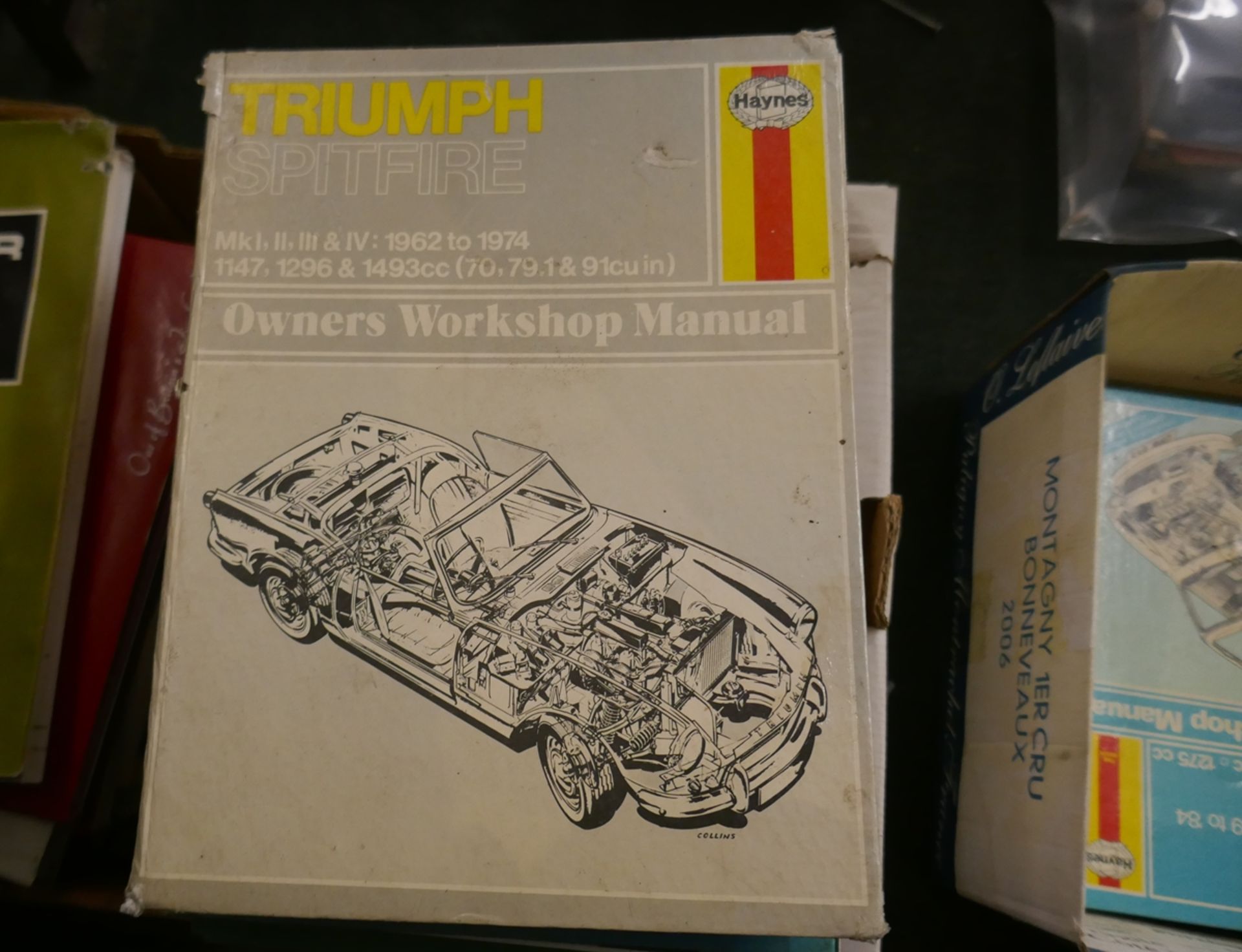 Collection of motoring books - Image 17 of 20