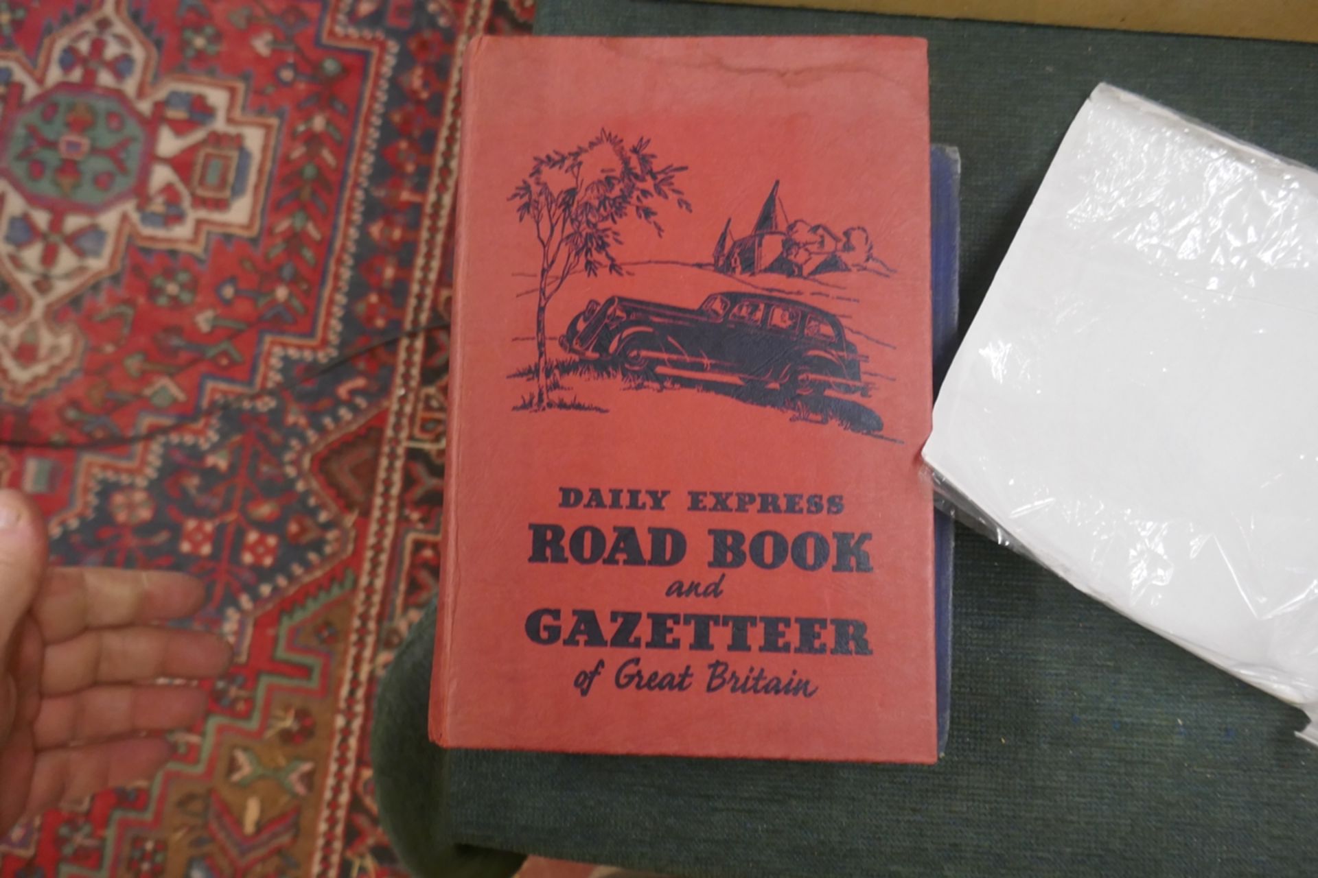 Collection of motor books to include the book of the Morgan etc - Image 5 of 8