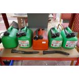 5 plastic petrol cans