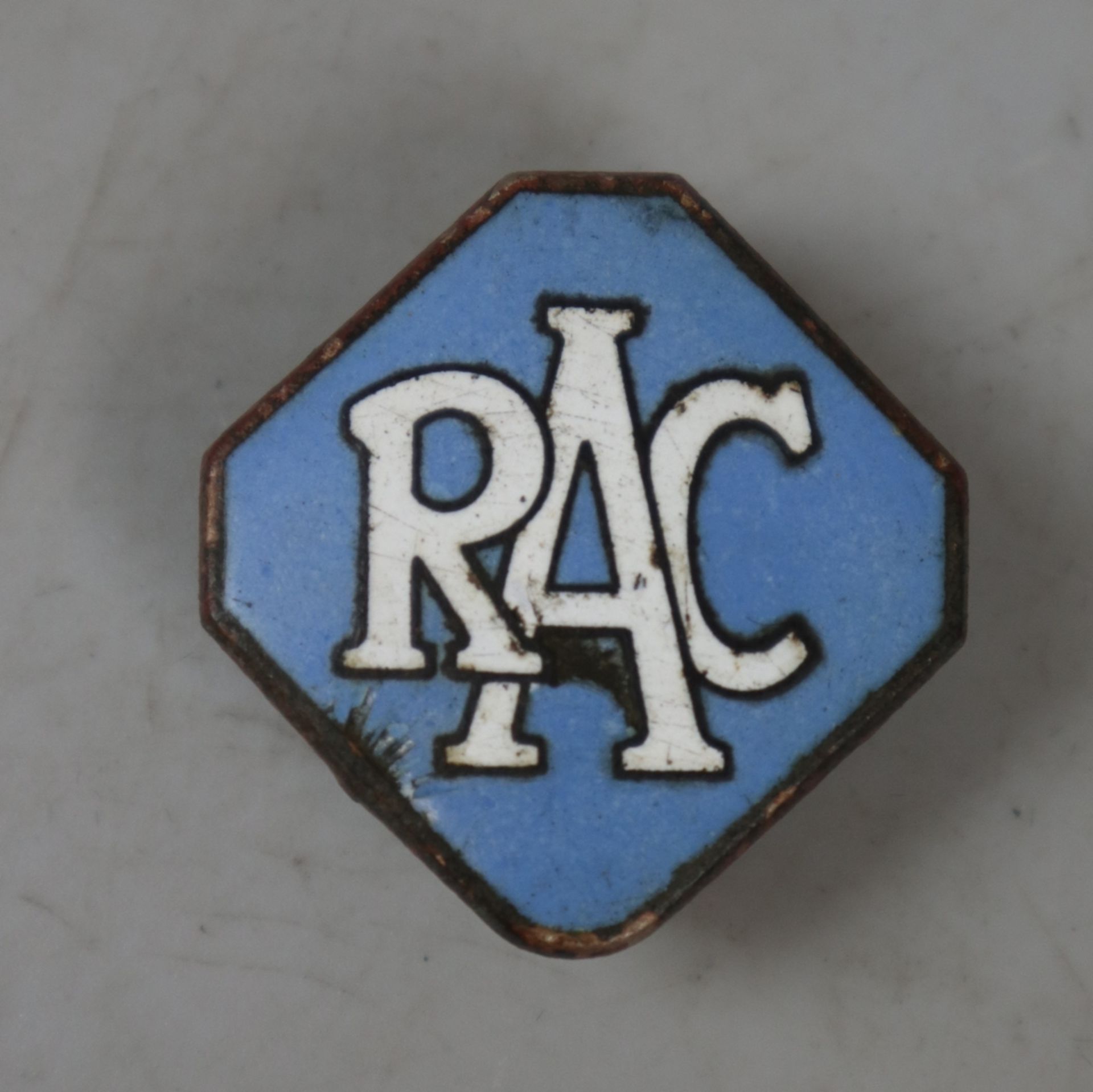 Collection of vintage AA & RAC badges - Image 5 of 8
