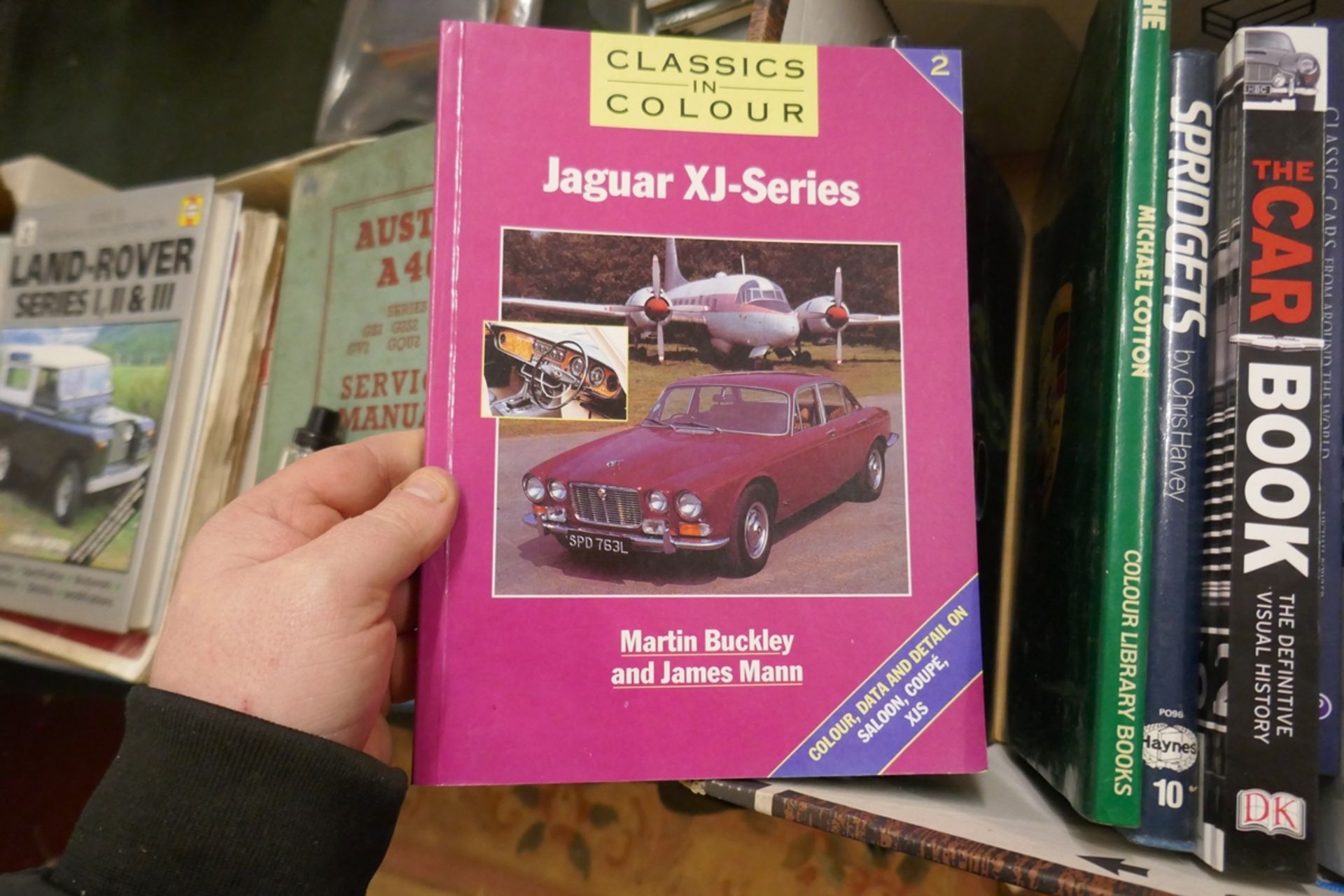 Collection of motoring books - Image 21 of 24