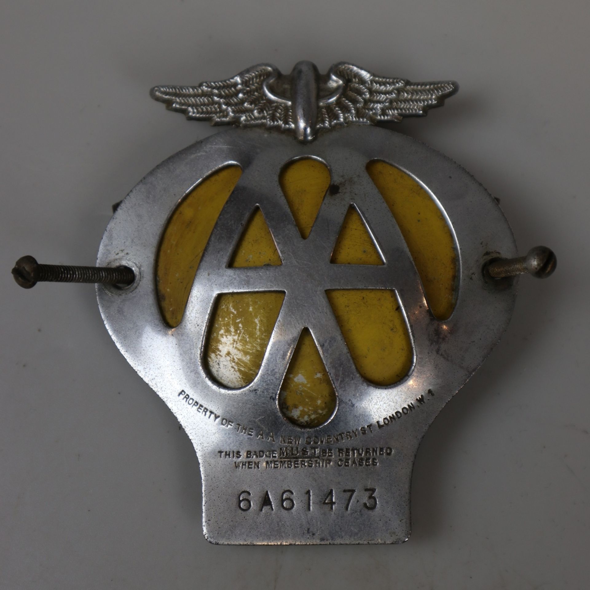 Collection of vintage AA & RAC badges - Image 2 of 8
