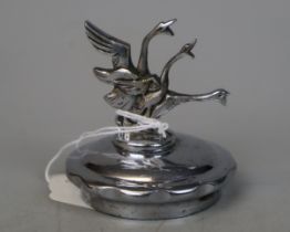 1930's 3 swan mascot cap (possibly French)